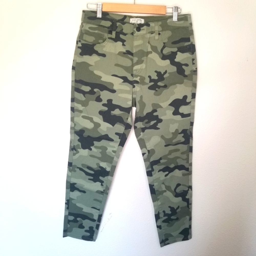 NEW Nili Lotan X Target Collab Camo Jeans Green 8